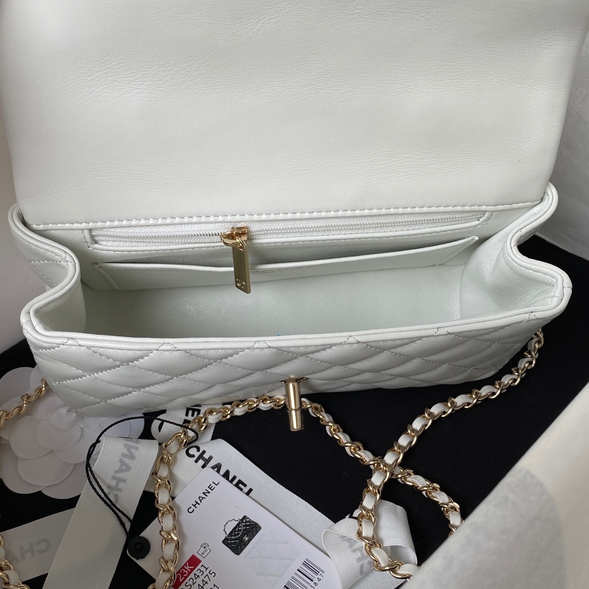 Small Classic Flap Lambskin Handbag Shoulder Bag AS2431 White